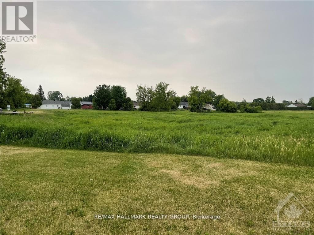 2 - 3748 CHAMPLAIN STREET photo 2