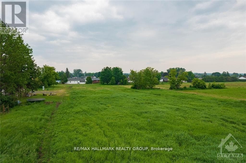 vacant land at 4 - 3748 CHAMPLAIN STREET — $399,900