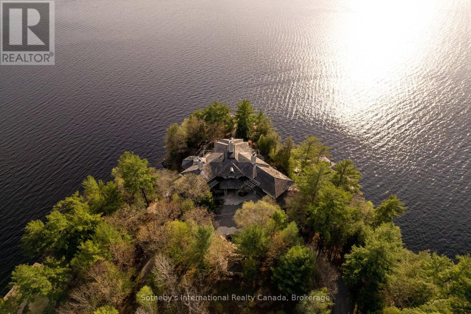 FULL - 1250 WALDMERE ROAD photo 5