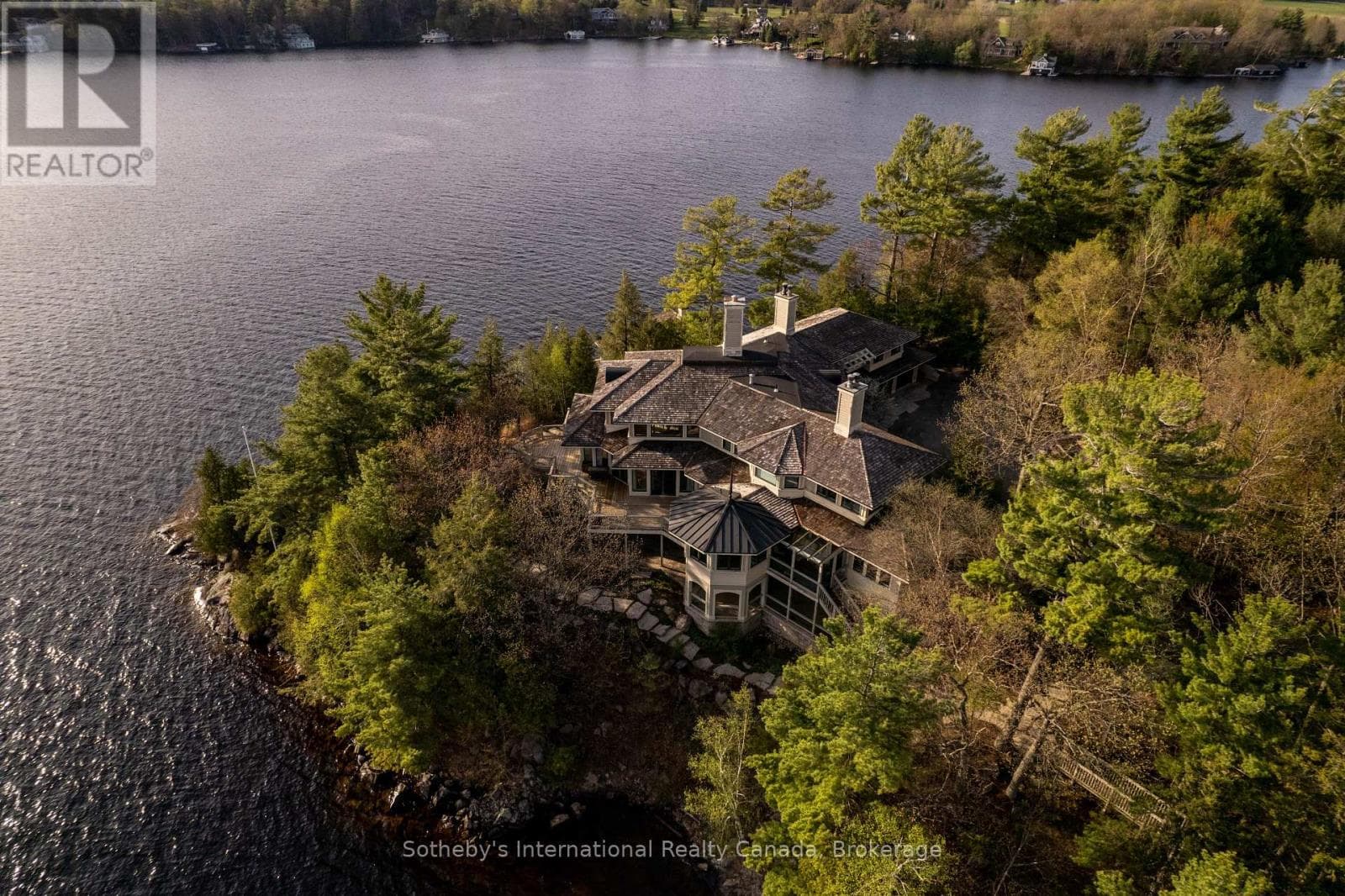 POINT COTTAGE - 1250 WALDMERE ROAD photo 5