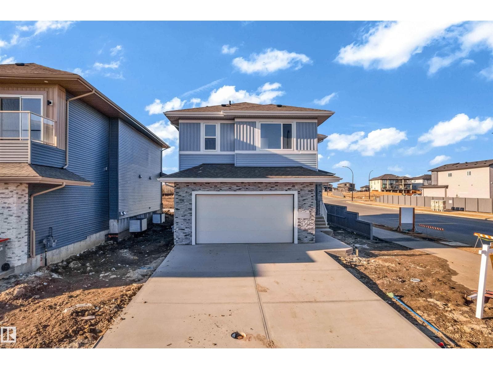2420 63 AV NE — photo 4