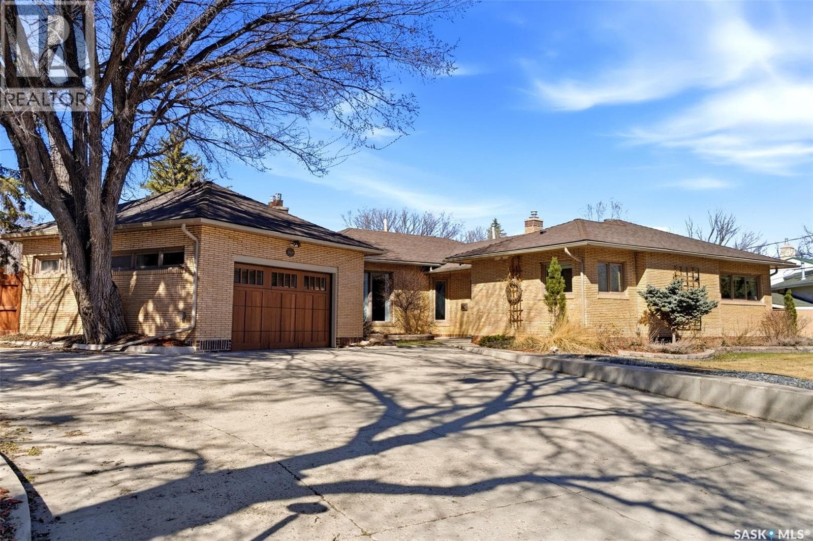 2640 19th AVENUE photo 2