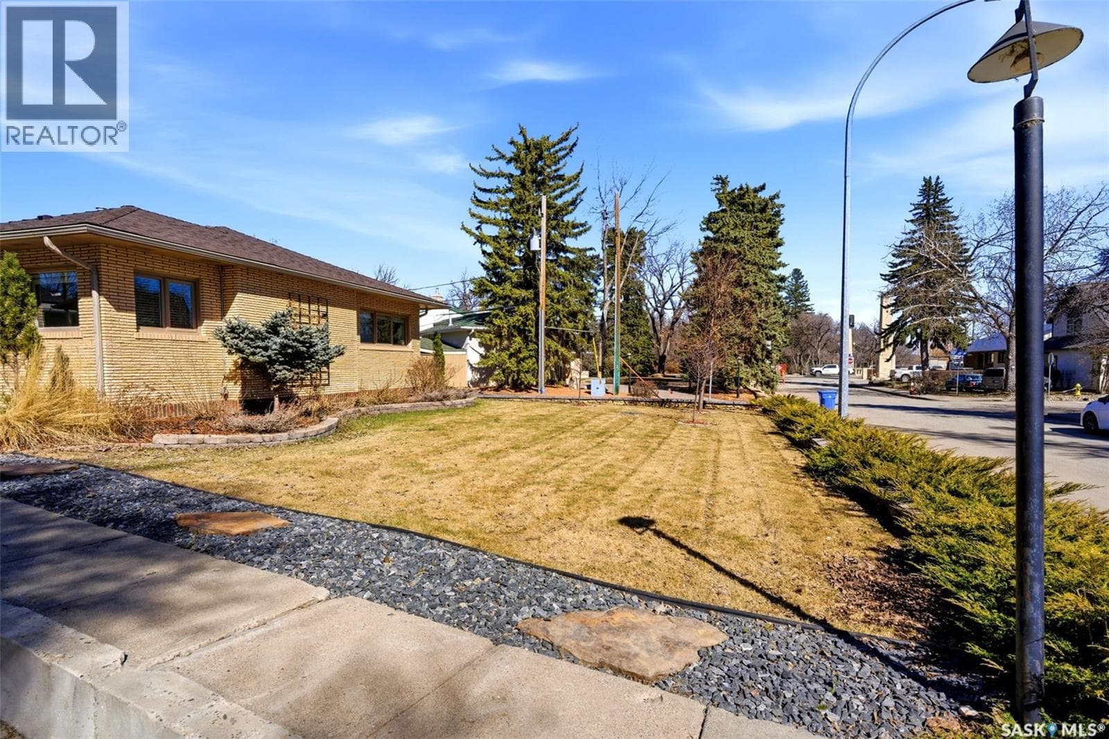 2640 19th AVENUE photo 5