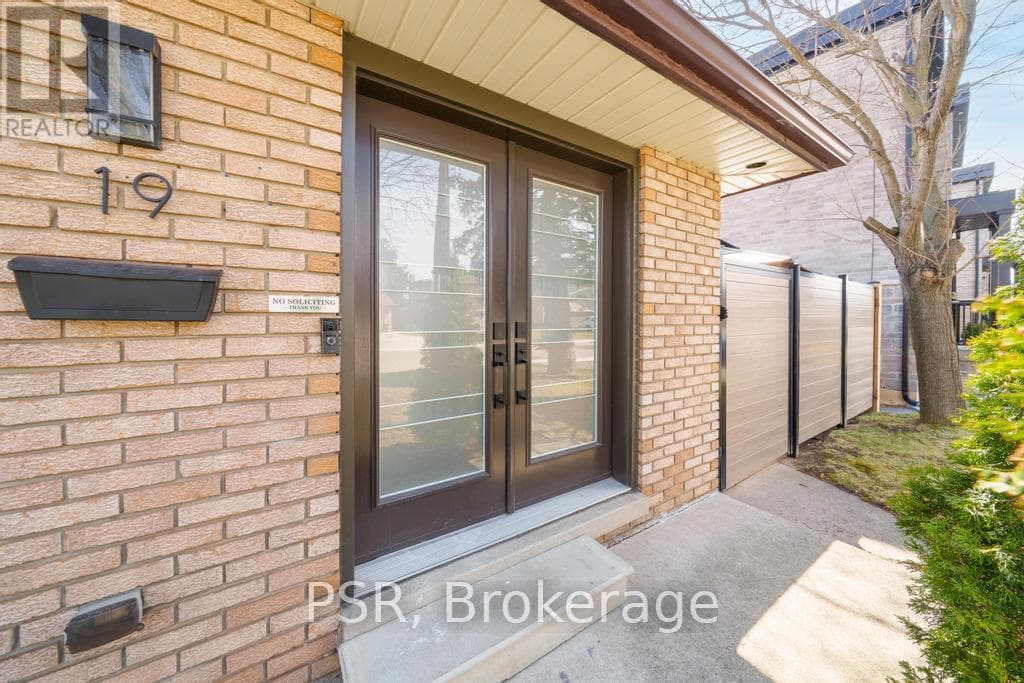 19 GLEN FOREST DRIVE photo 5