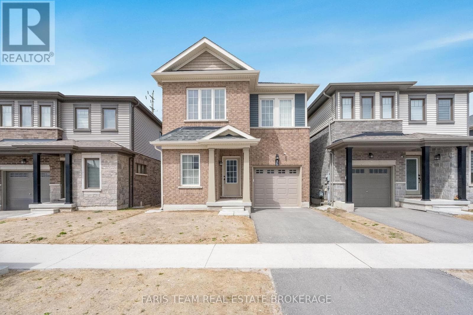 4 bed 4 bath single family at 27 HARVEST CRESCENT — $949,900