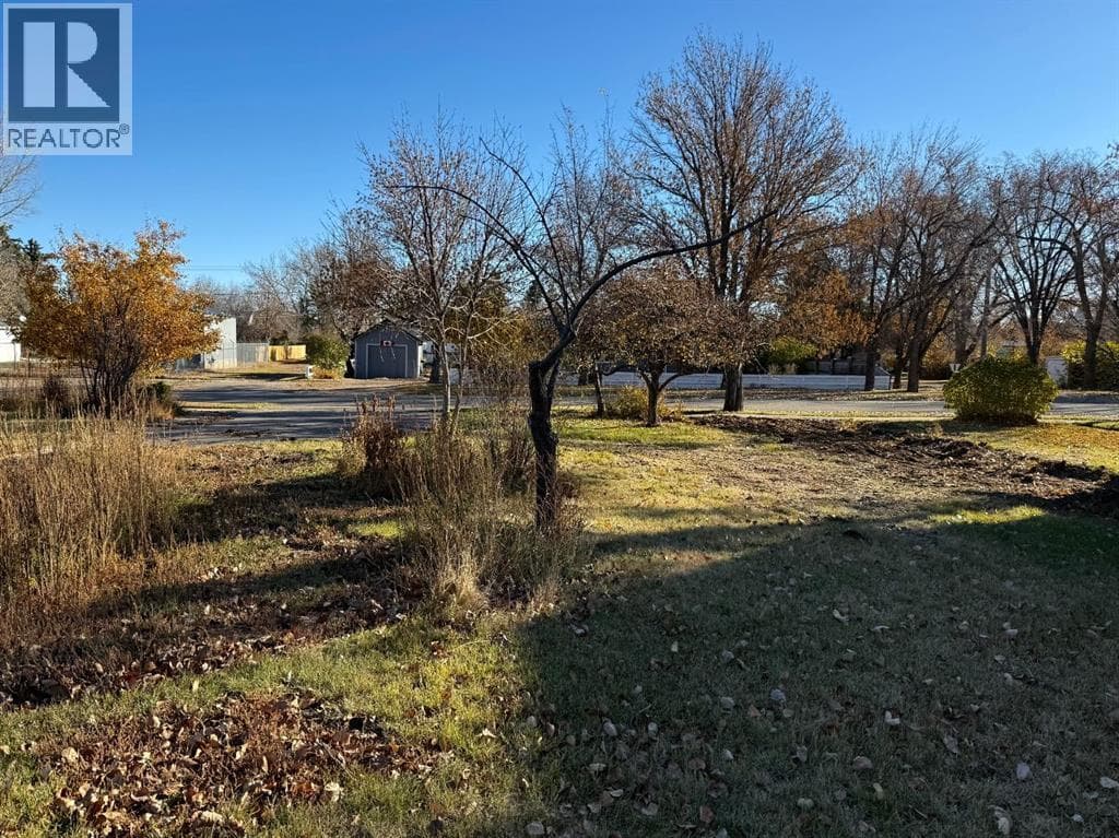 410 Grand Avenue photo 2