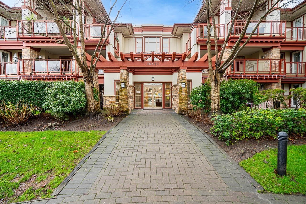 207 16421 64 AVENUE photo 2