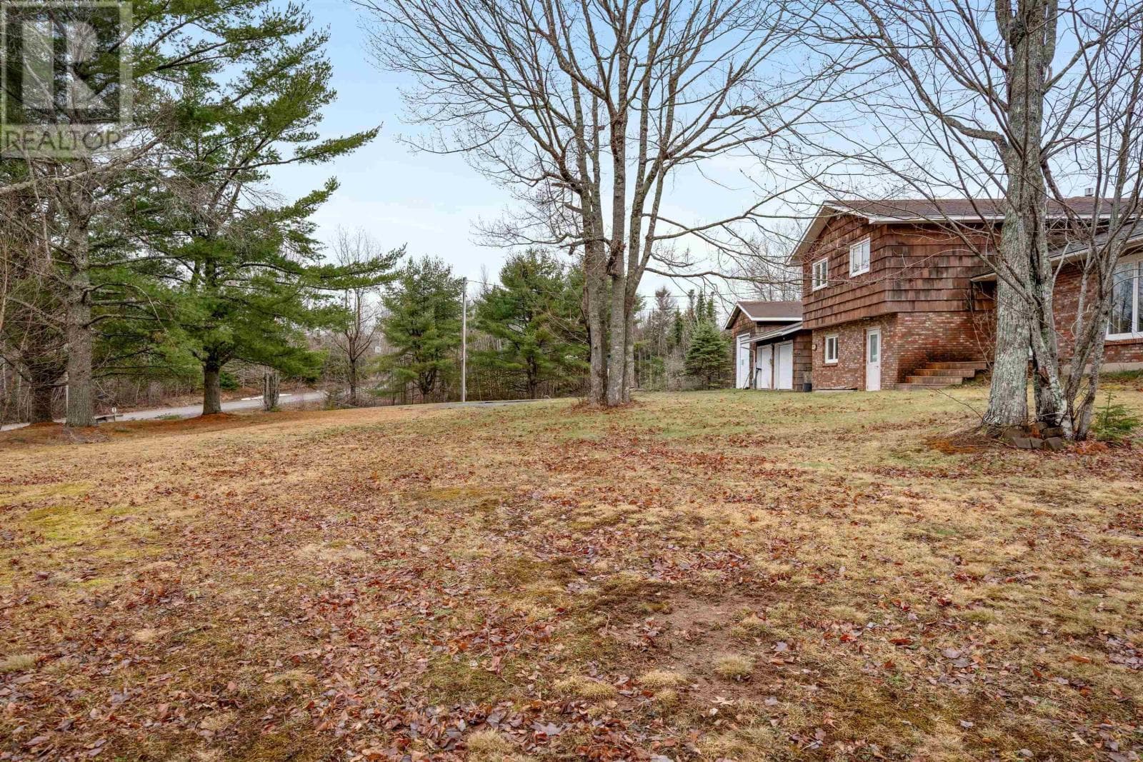 224 Sylvester Road photo 2
