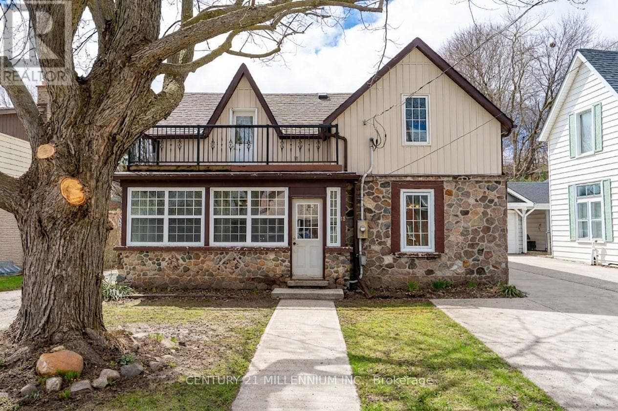 2 bed 2 bath single family at 18 CROZIER STREET — $499,000