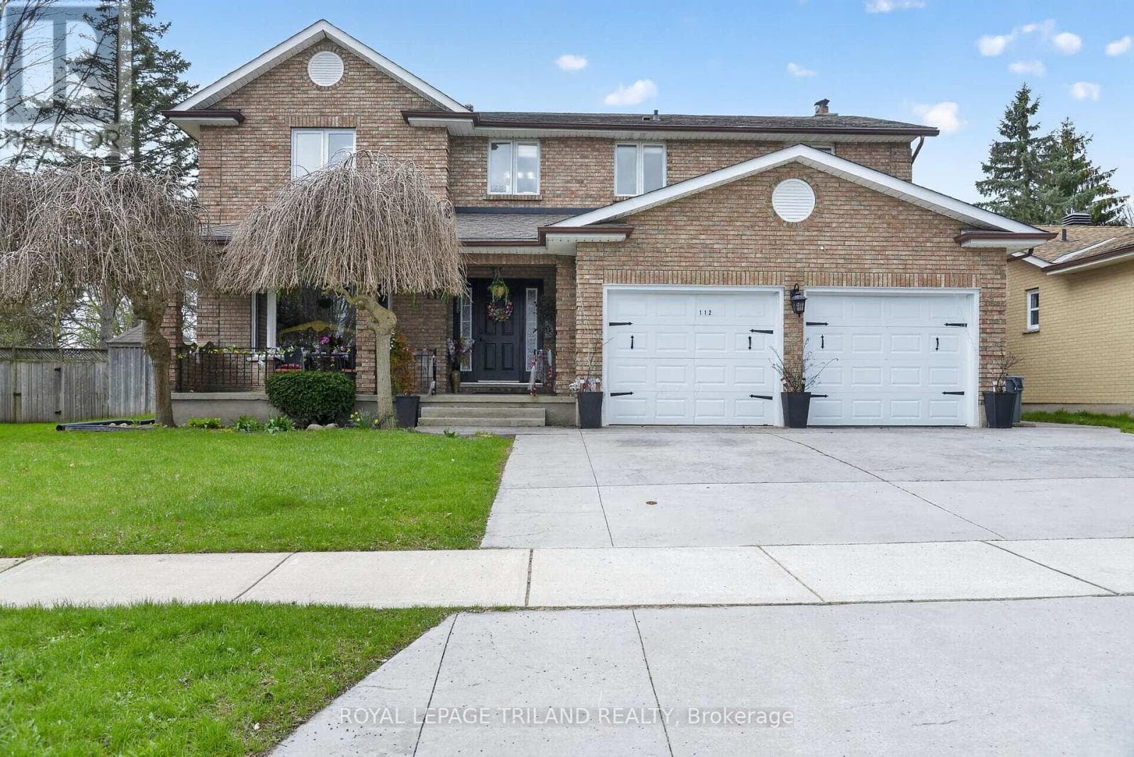 5 bed 4 bath single family at 112 CLARENDON CRESCENT — $899,900