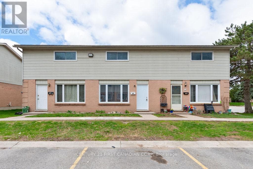 27 - 45 GATEWOOD PLACE photo 3