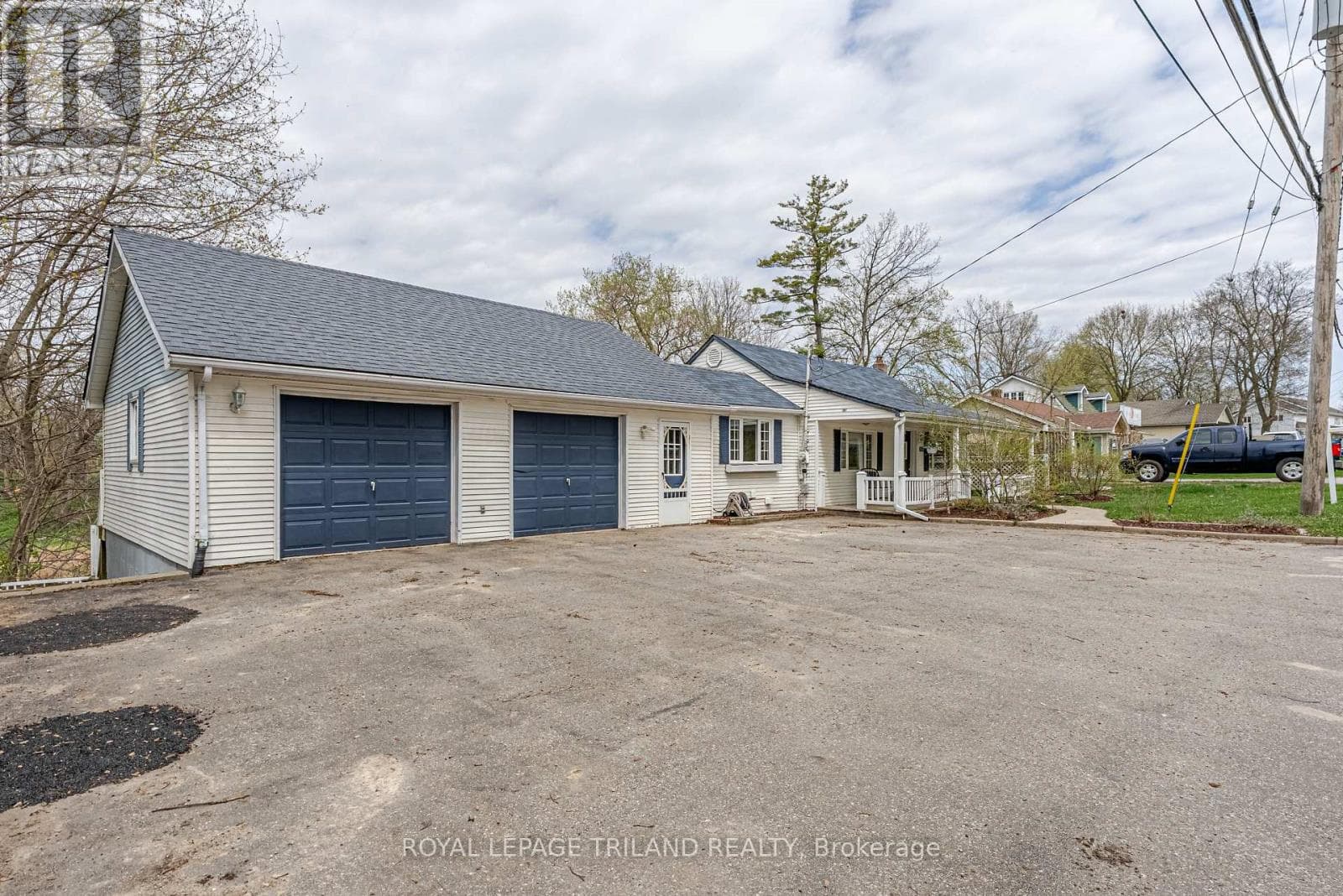 3868 HAMILTON ROAD photo 5