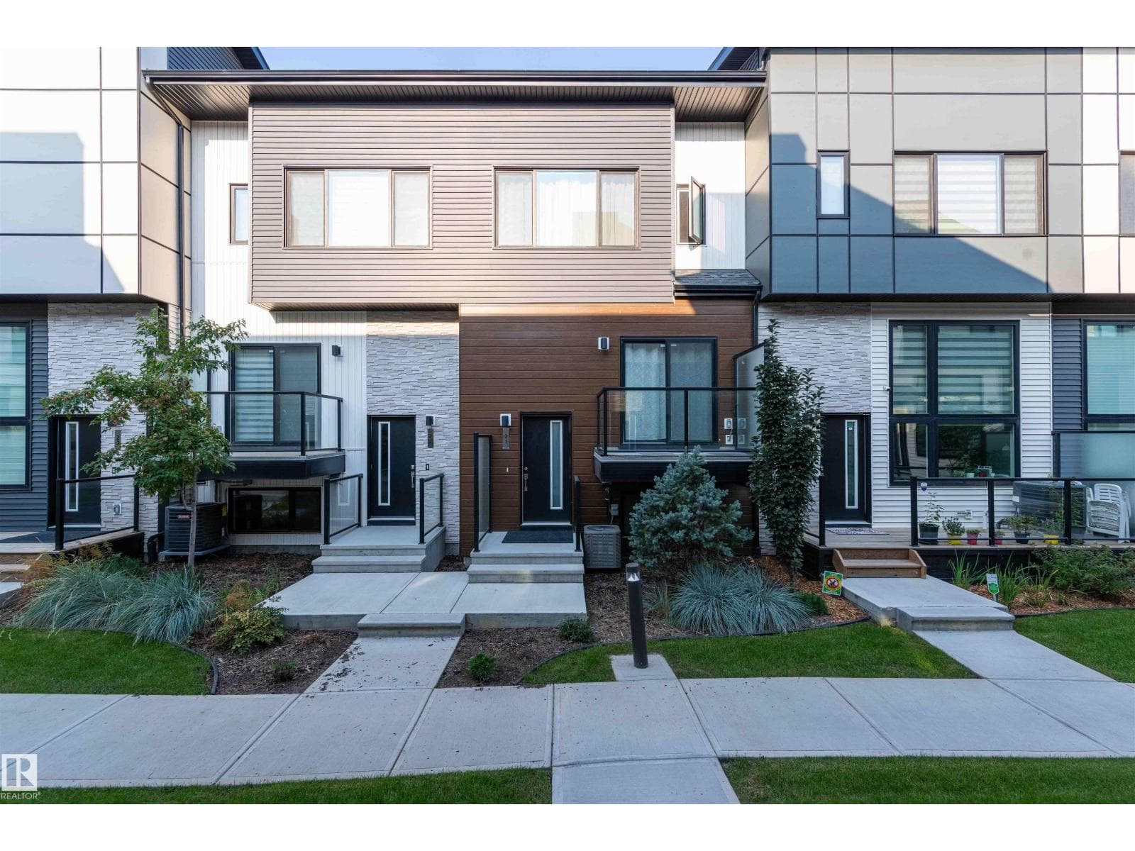 2 bed 3 bath single family at #21 1729 KEENE CR SW — $386,000