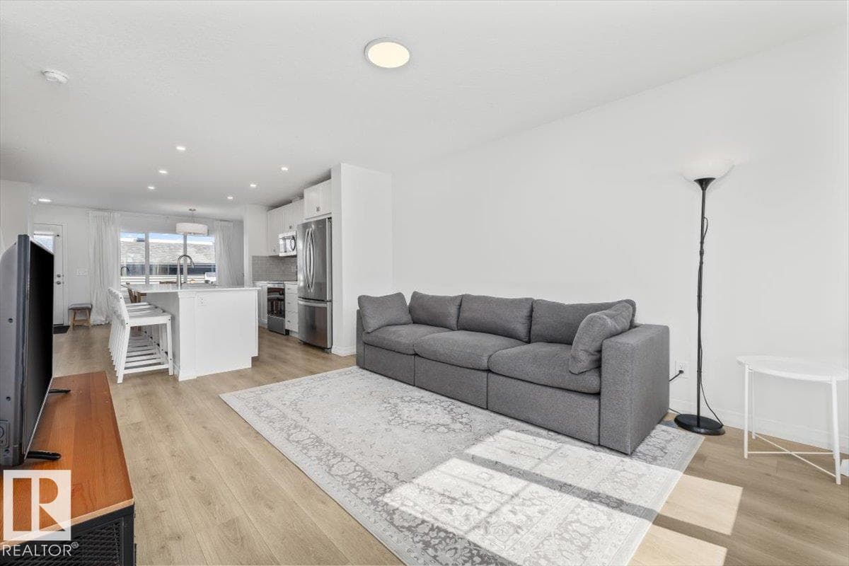 2418 TRUMPETER WY NW photo 5