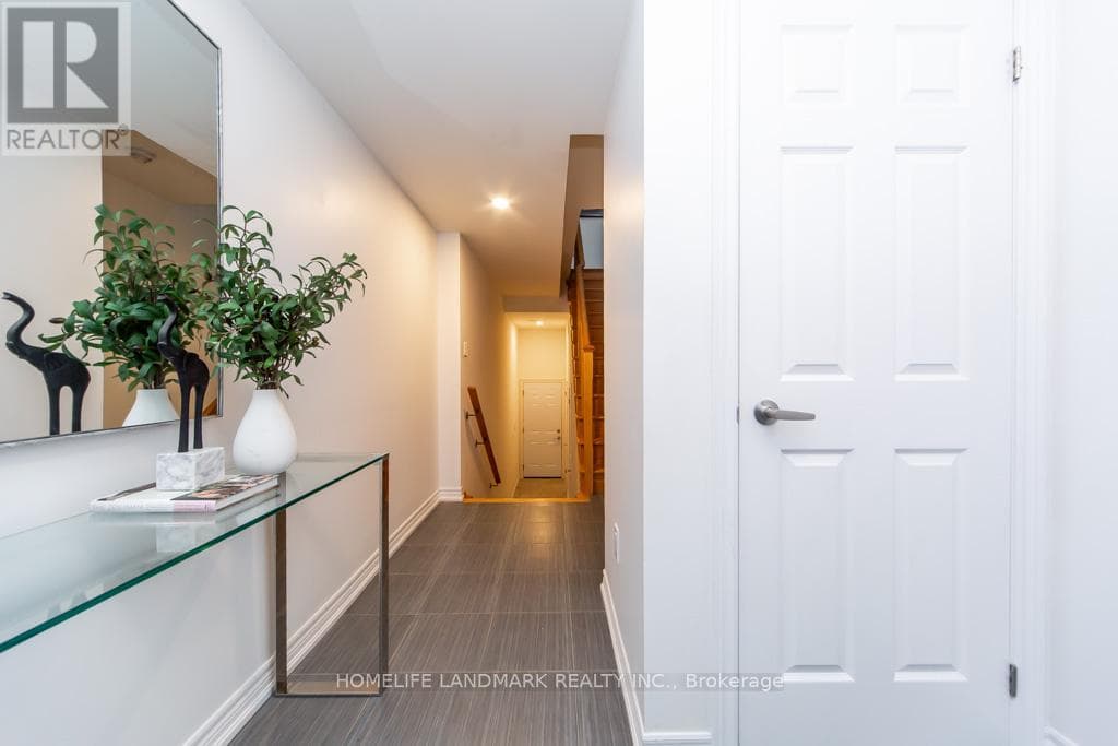 1126 BALTIC LANE photo 3