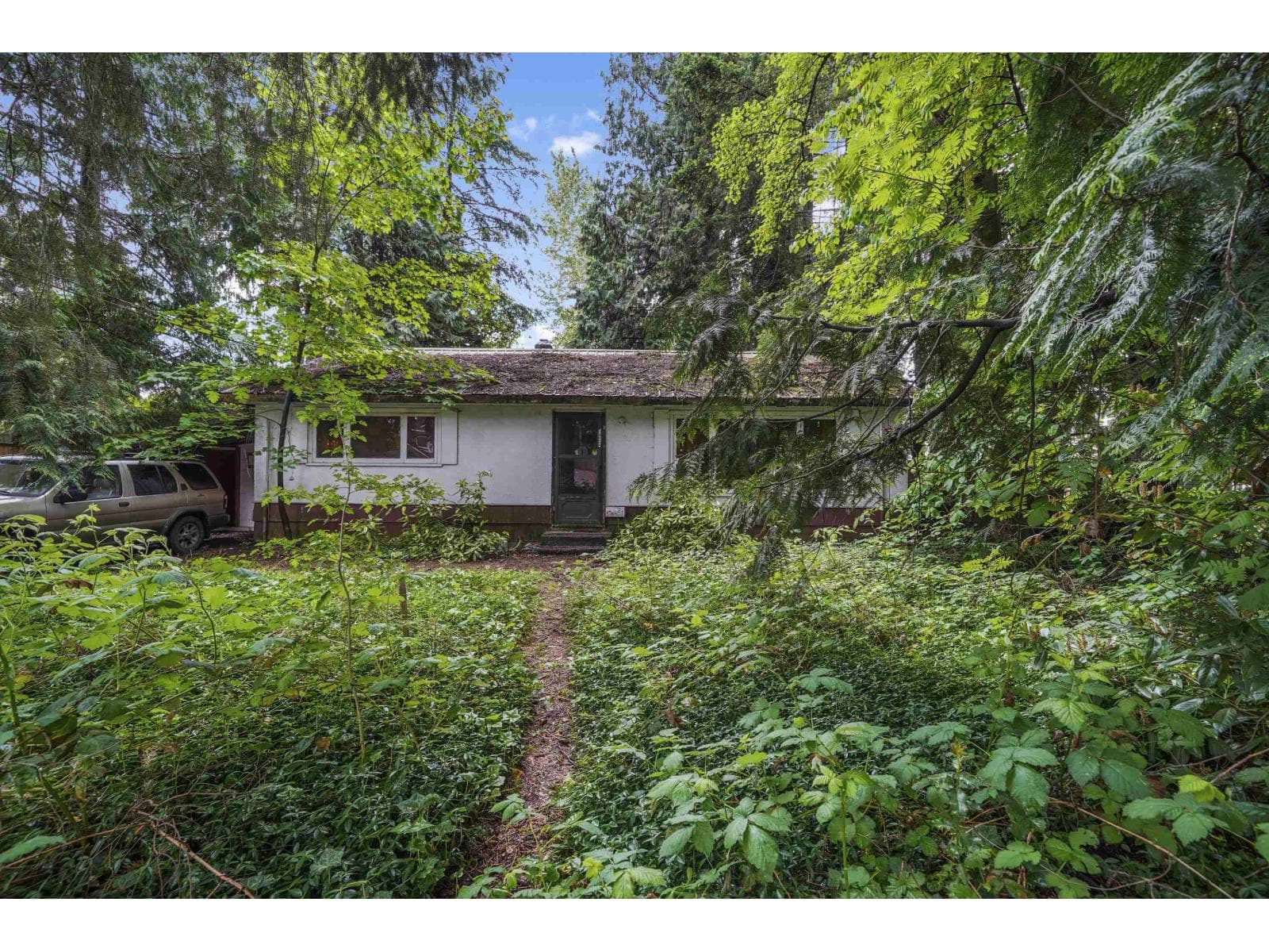 14924 90A AVENUE photo 2