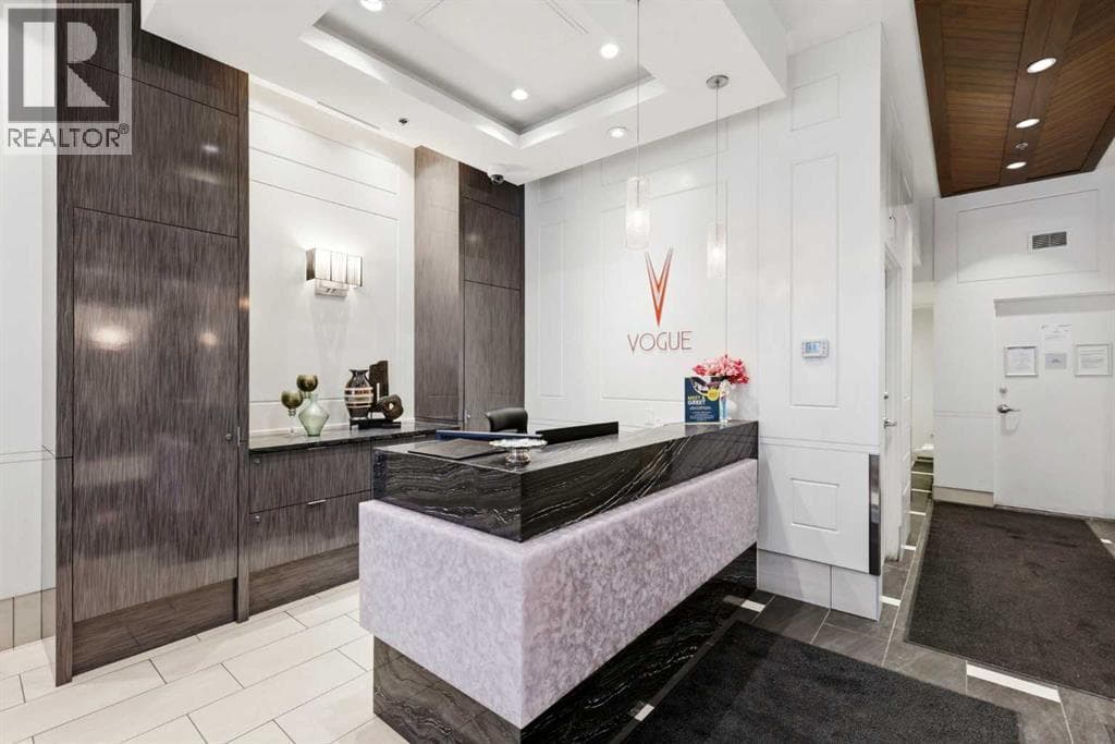 1 bed 1 bath single family at 2802, 930 6 Avenue SW — $335,000