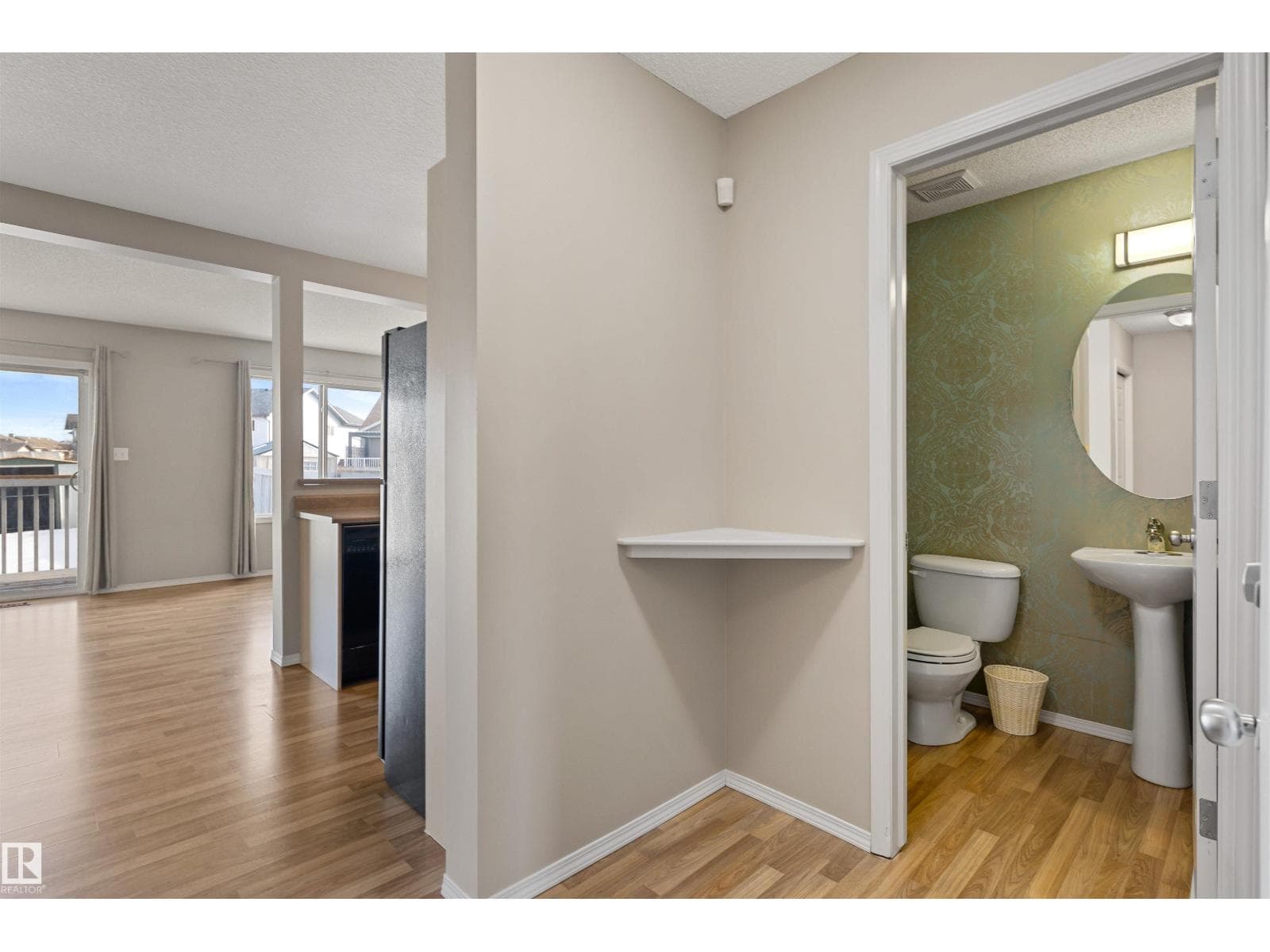16423 56 ST NW photo 4