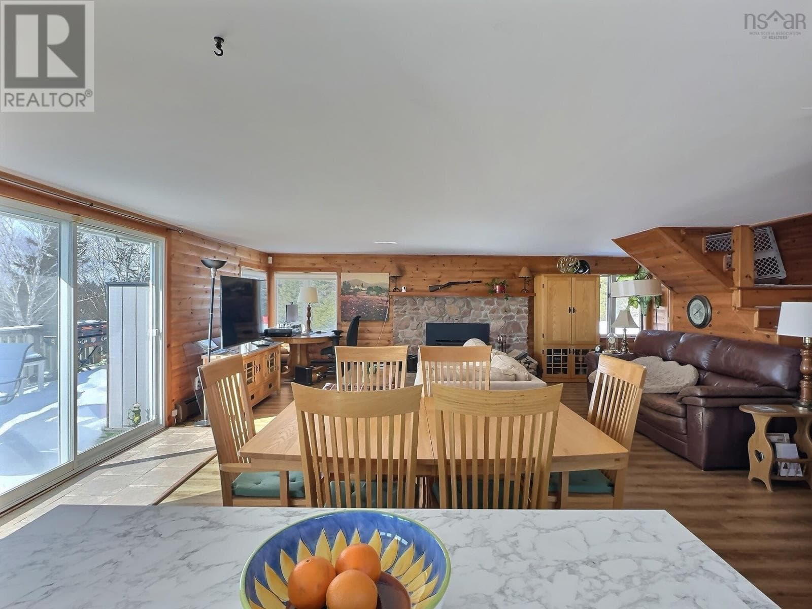 278/280 Etta Drive photo 5