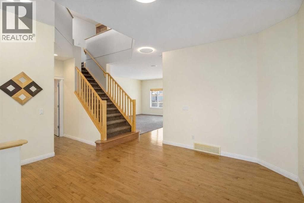 153 Kincora Bay NW photo 3