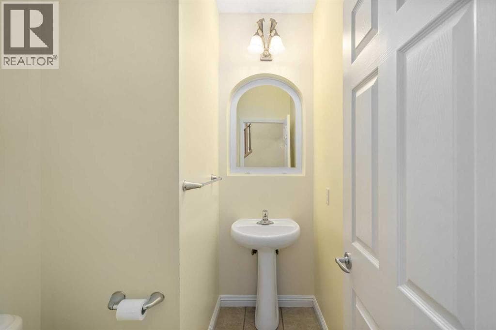 153 Kincora Bay NW photo 4