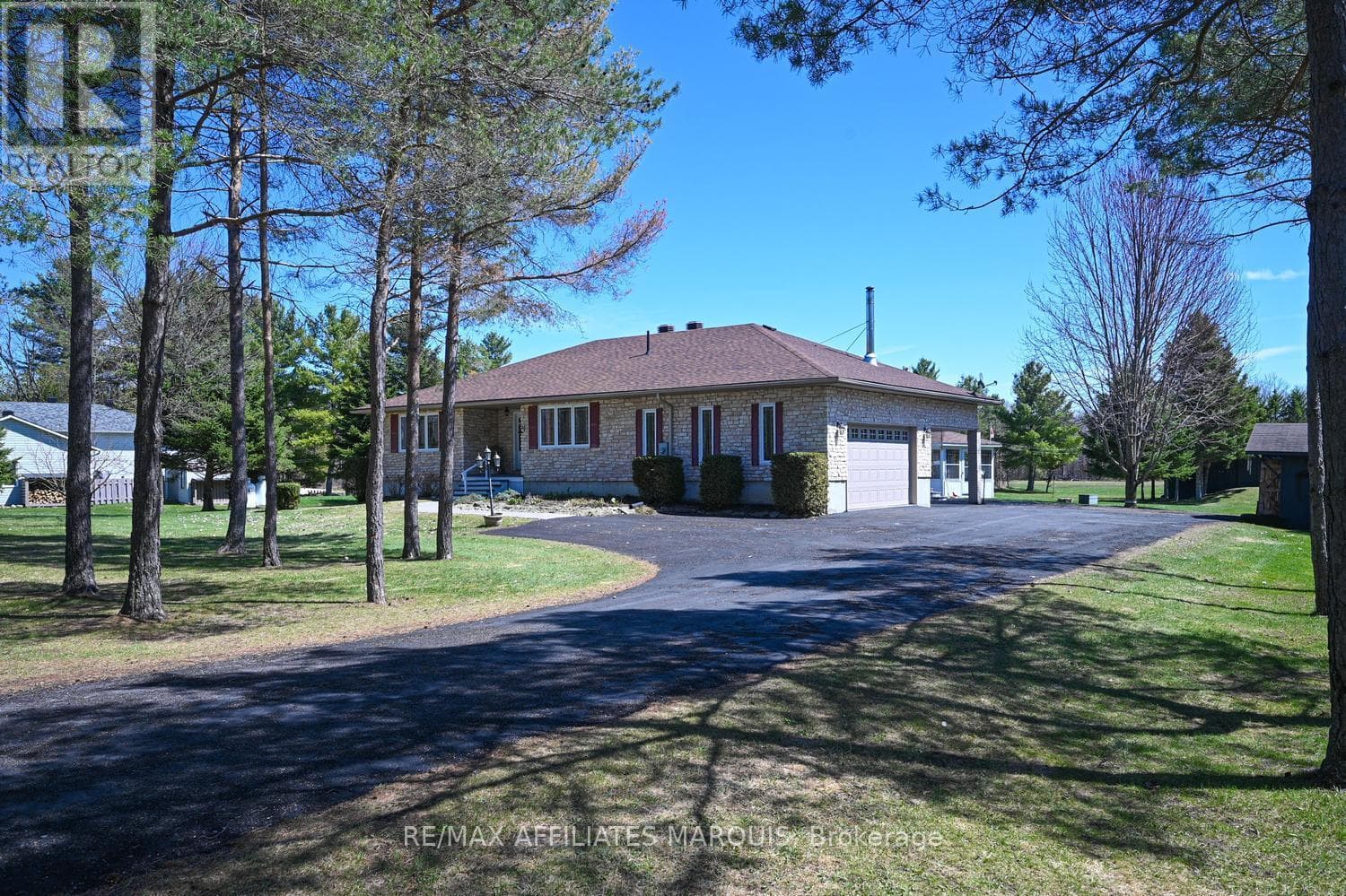 375 FERGUSON TETLOCK ROAD photo 2