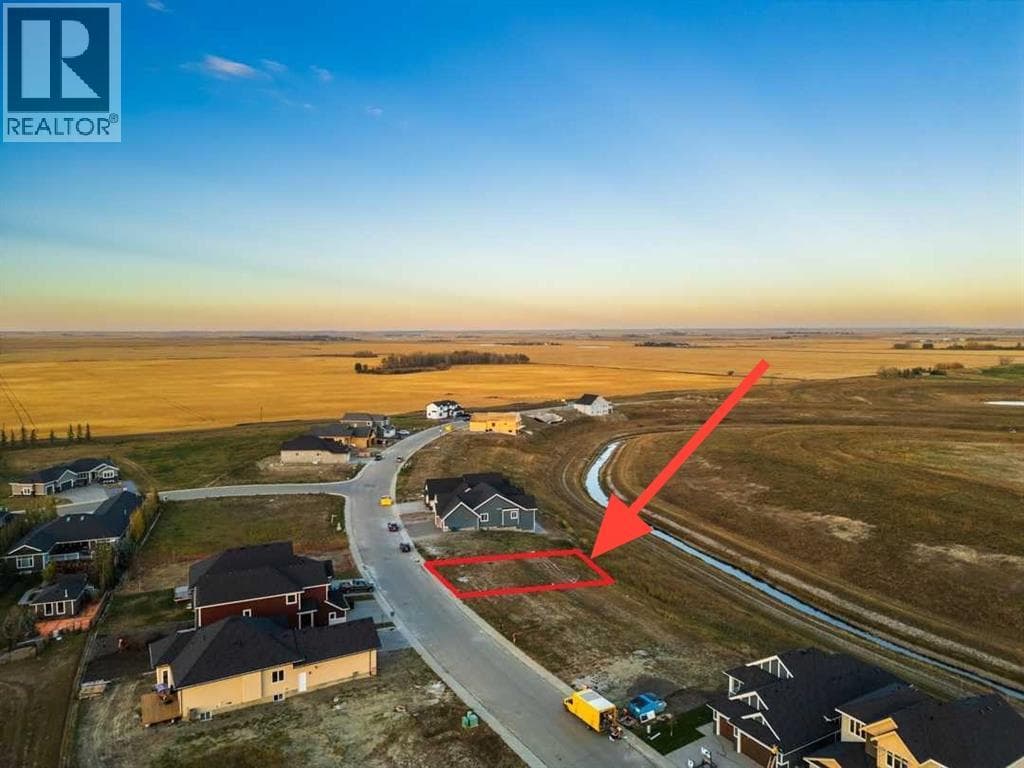 vacant land at 315 Muirfield Crescent — $207,500