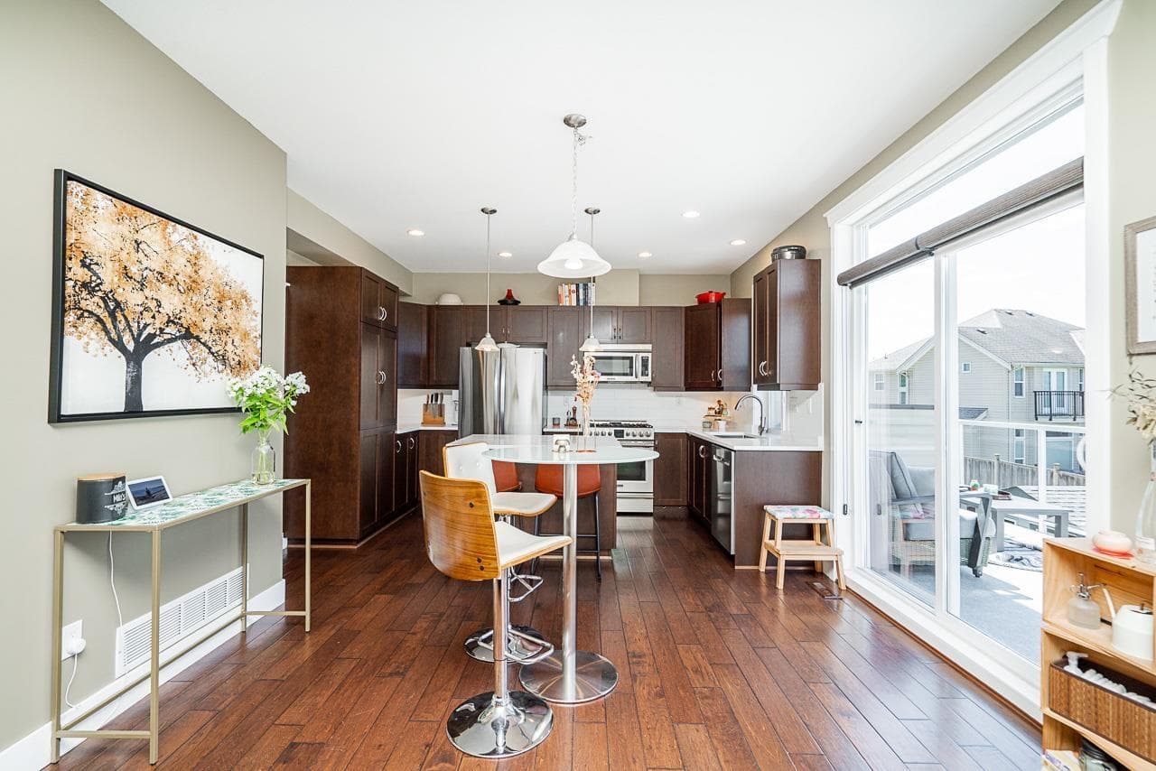 6069 163B STREET photo 4