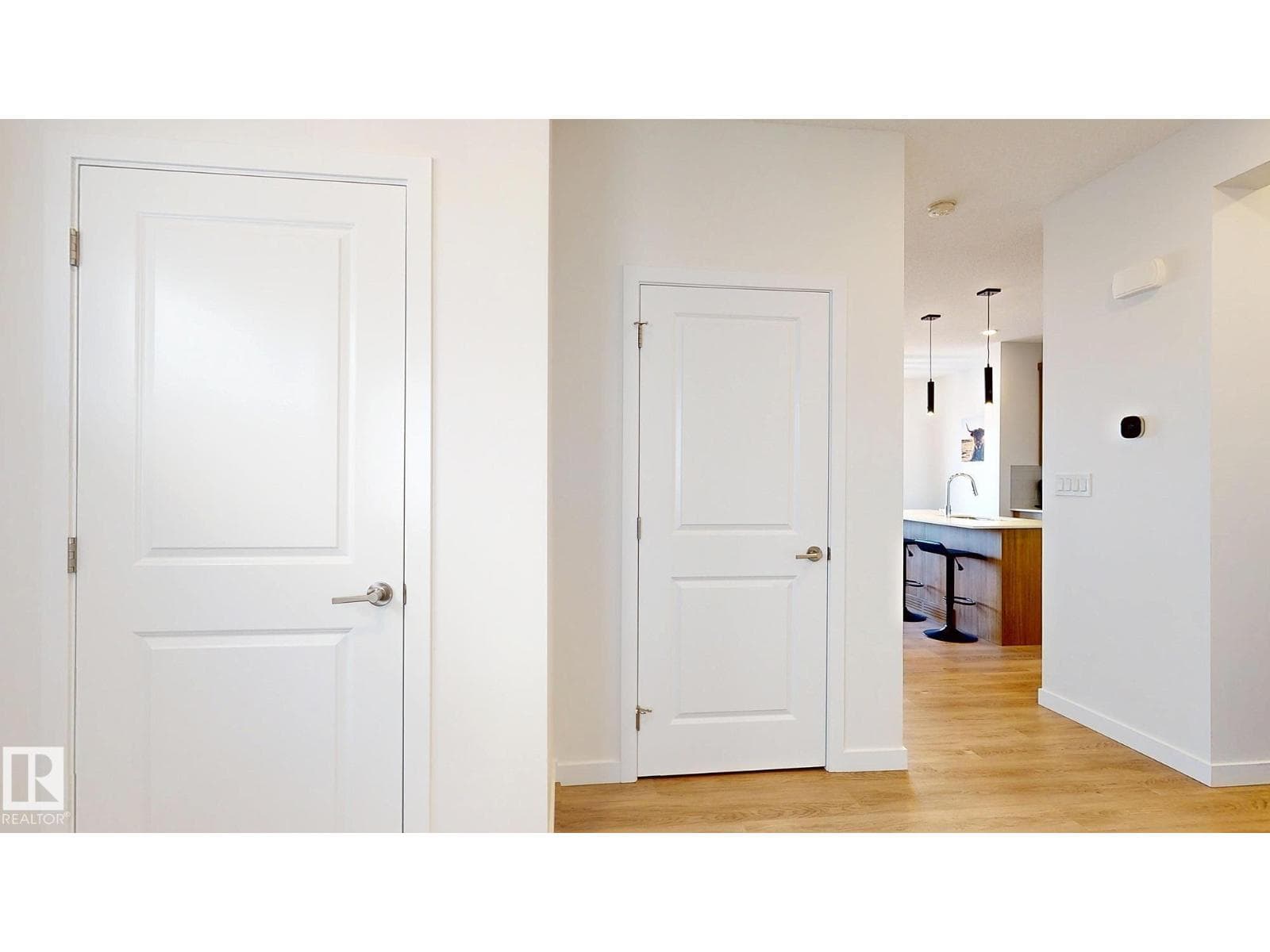 2808 152 AV NW photo 4