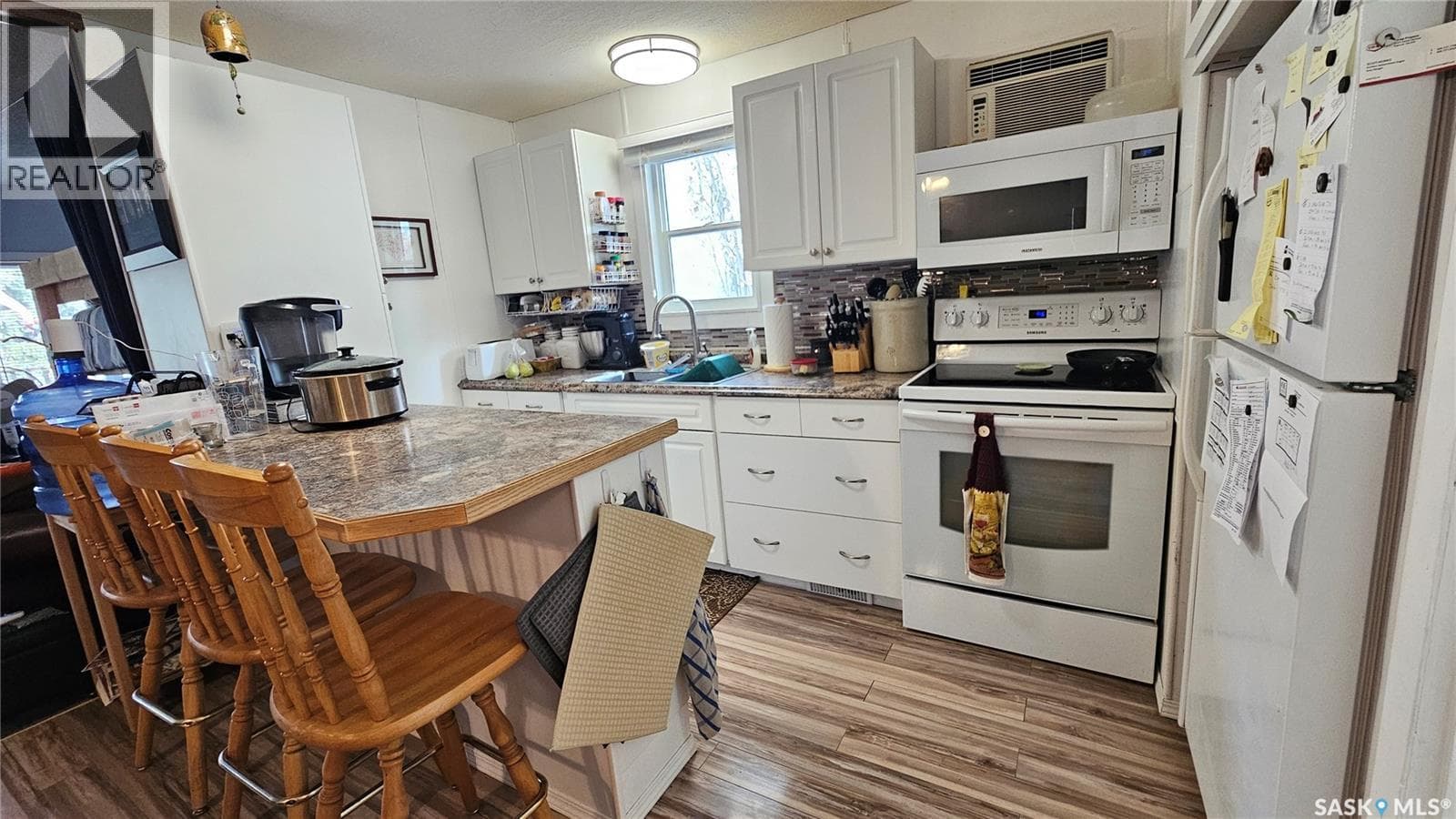 97 Ferguson BAY — photo 3
