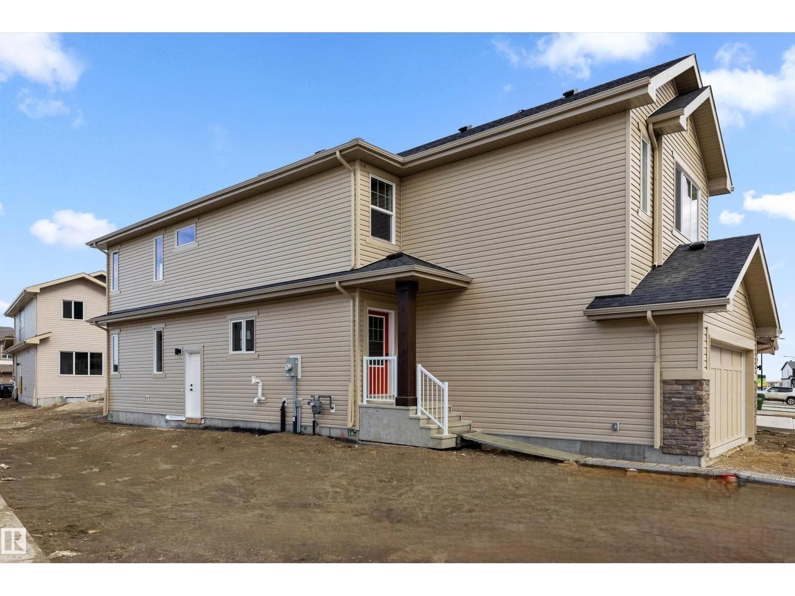 2263 194 ST NW photo 3