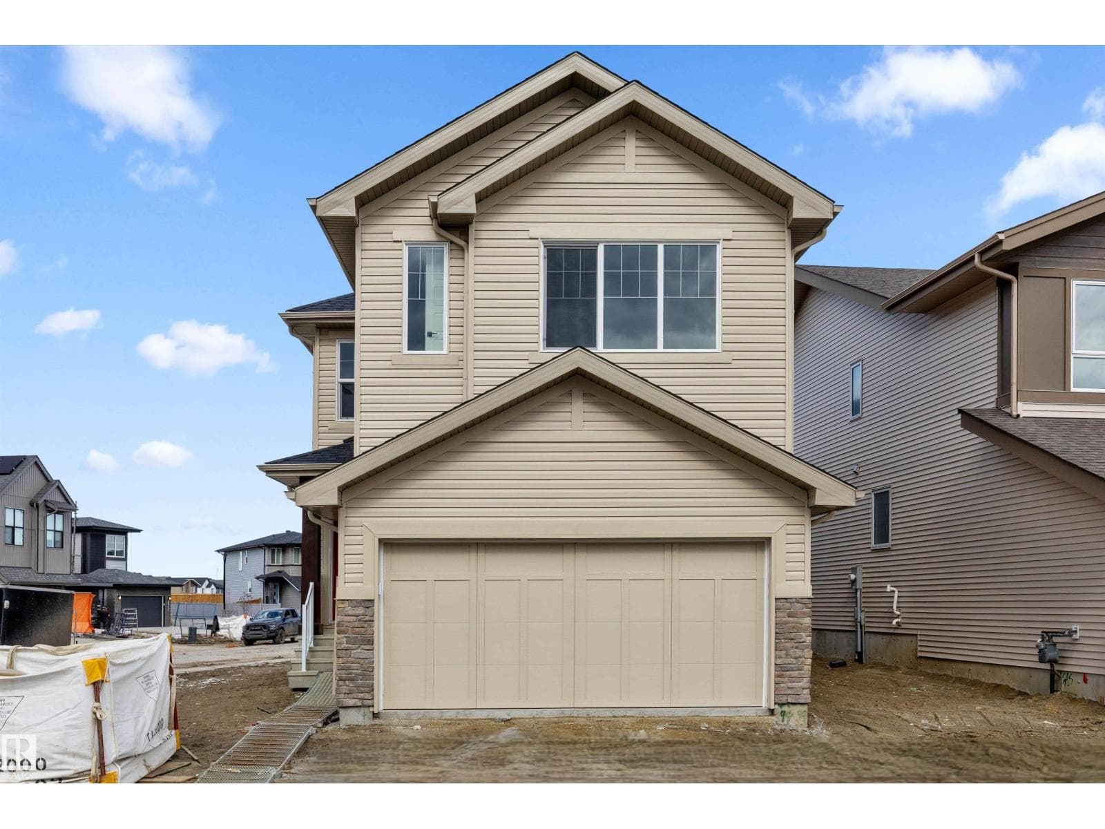 4 bed 4 bath single family at 2263 194 ST NW — $664,600