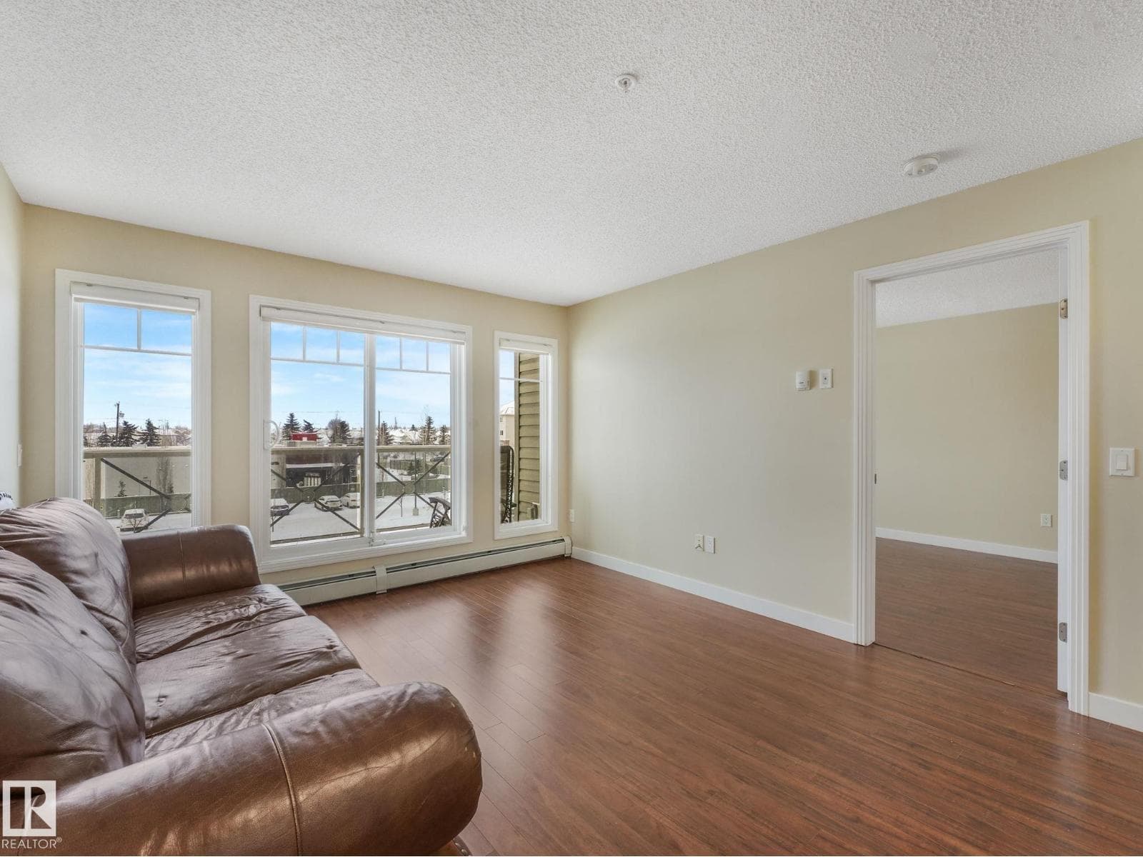 #317 12650 142 AV NW photo 2
