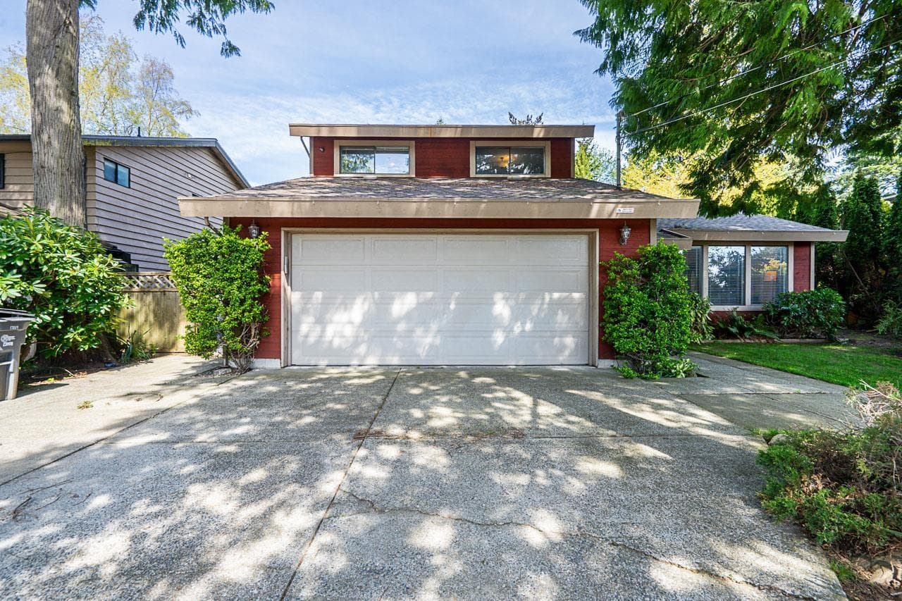 13519 15 AVENUE photo 4
