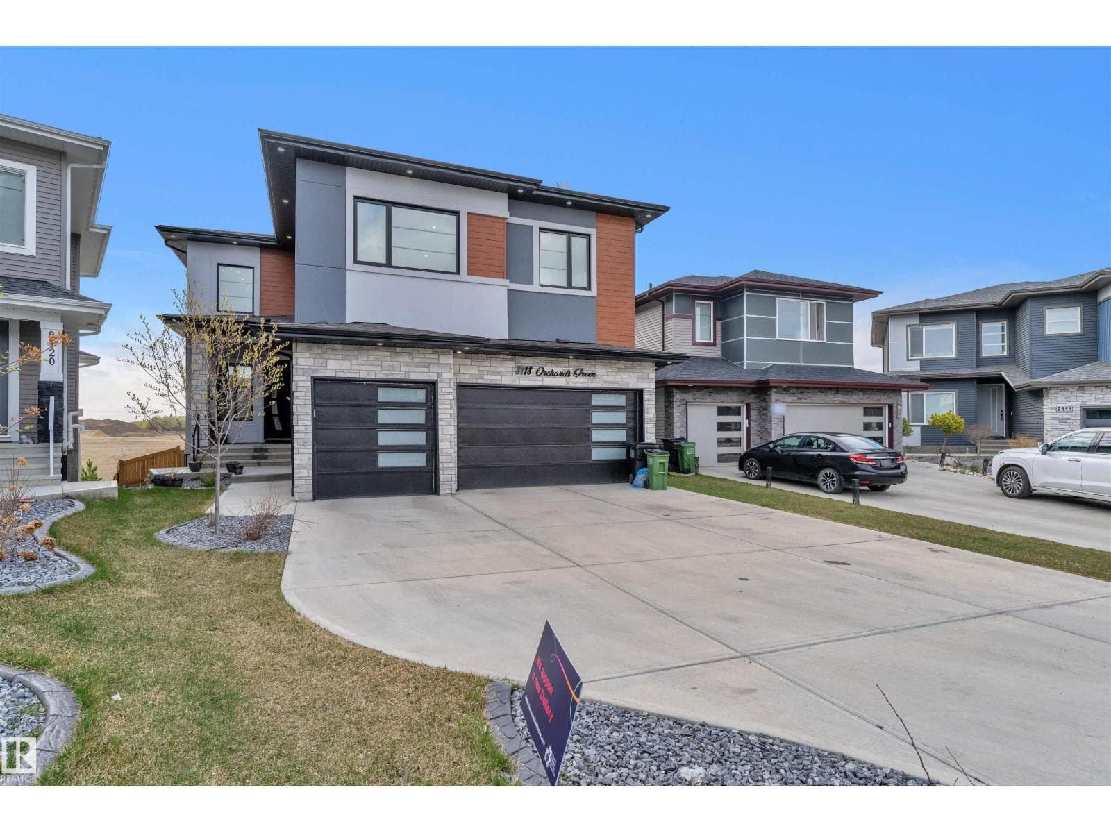 8118 ORCHARDS GREEN SW photo 3
