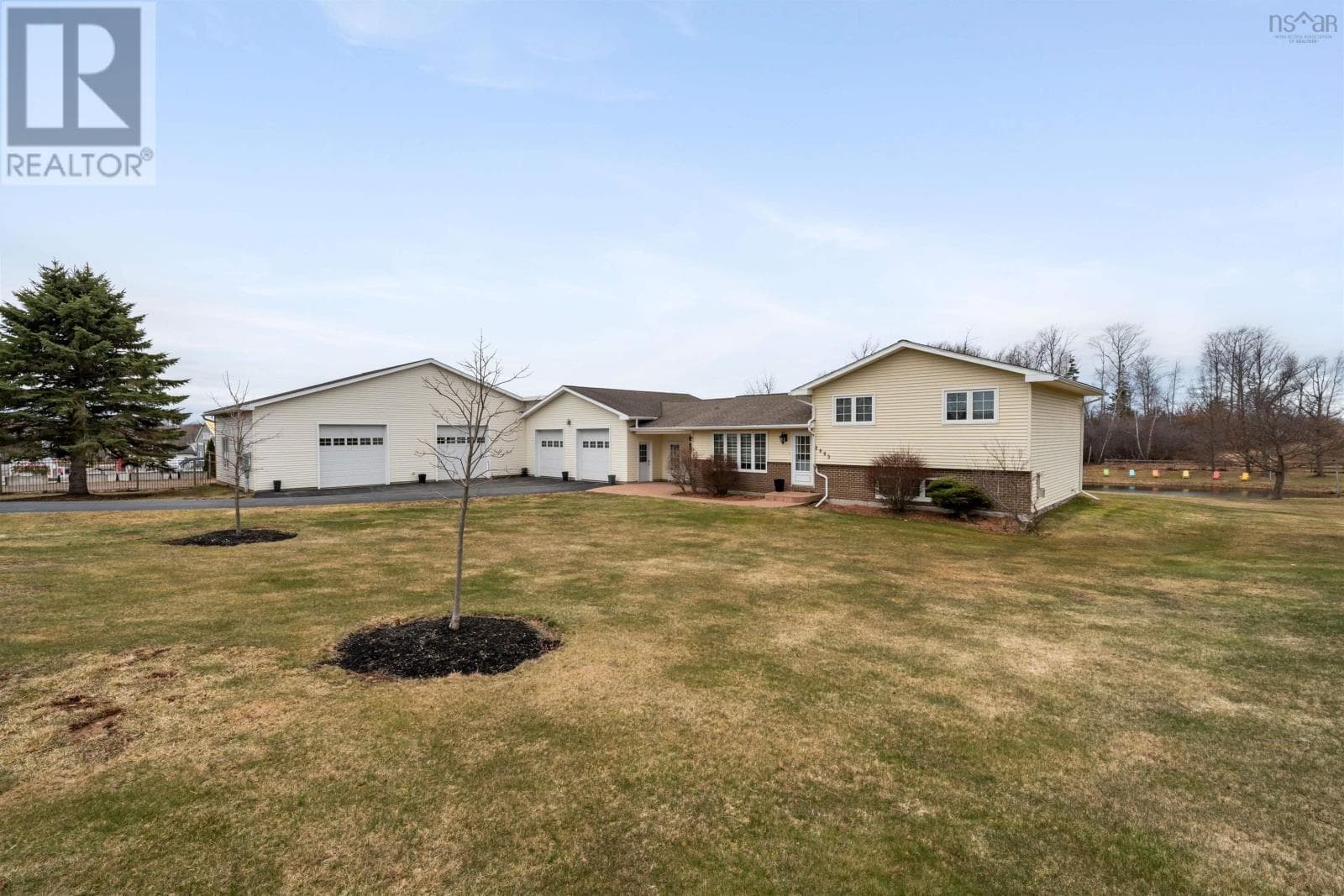 4 bed 3 bath single family at 2003 Highway 6 — $525,000