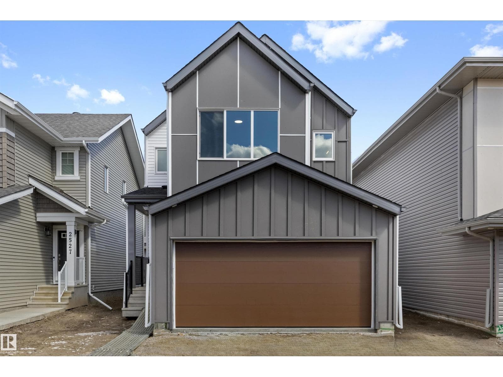 3 bed 3 bath single family at 2523 210 ST NW — $621,600