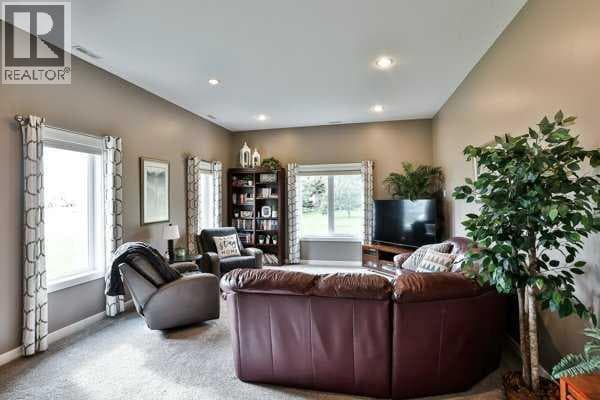 2 95048 HWY 845 photo 3