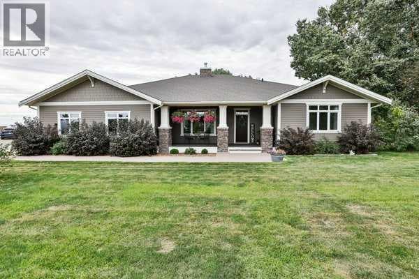 3 bed 3 bath single family at 2 95048 HWY 845 — $1,960,000