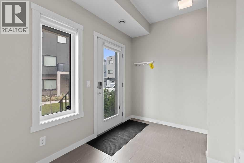 603, 218 Sherwood Square NW photo 3
