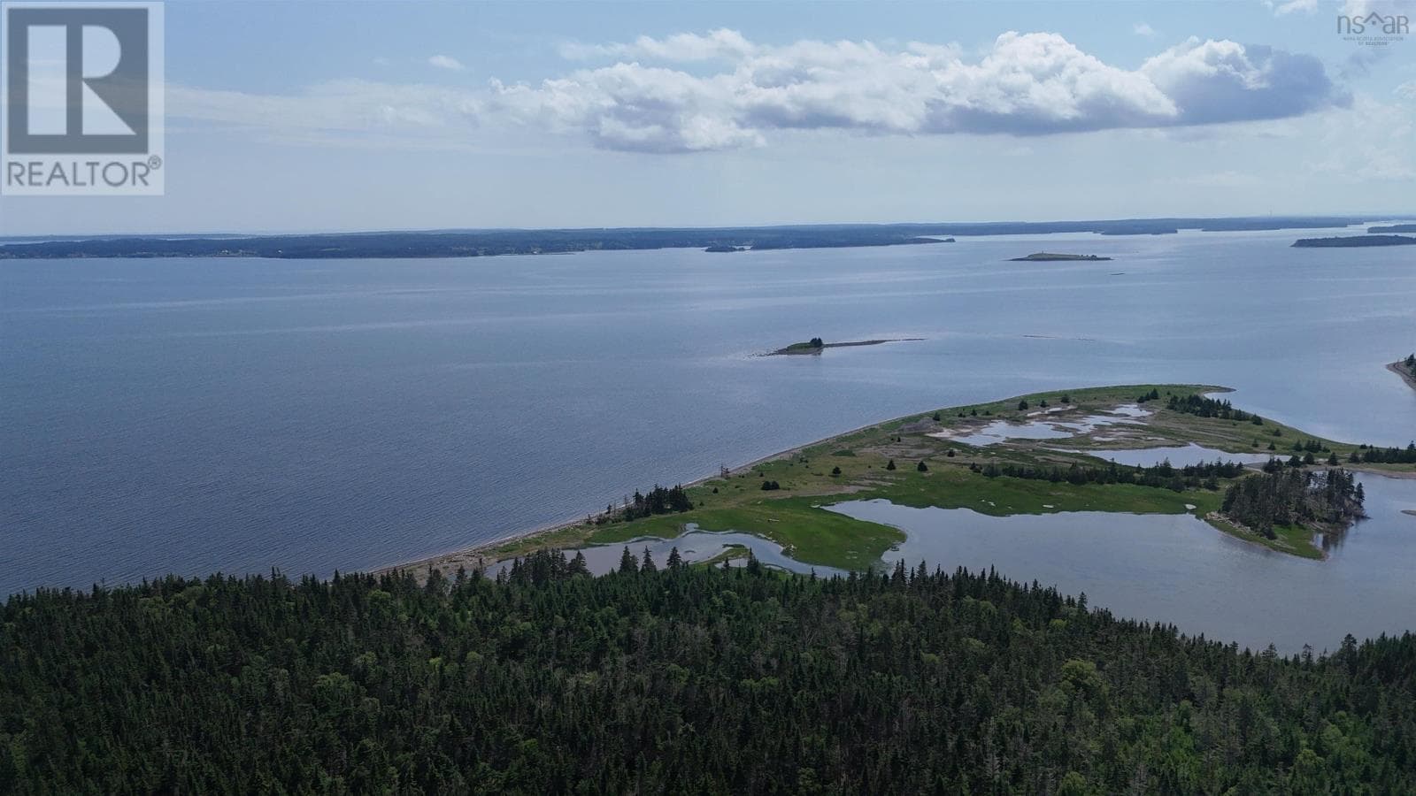 Grand Gully Island photo 5