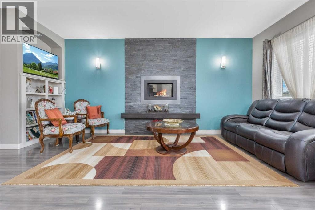 360 Kingston Drive photo 5