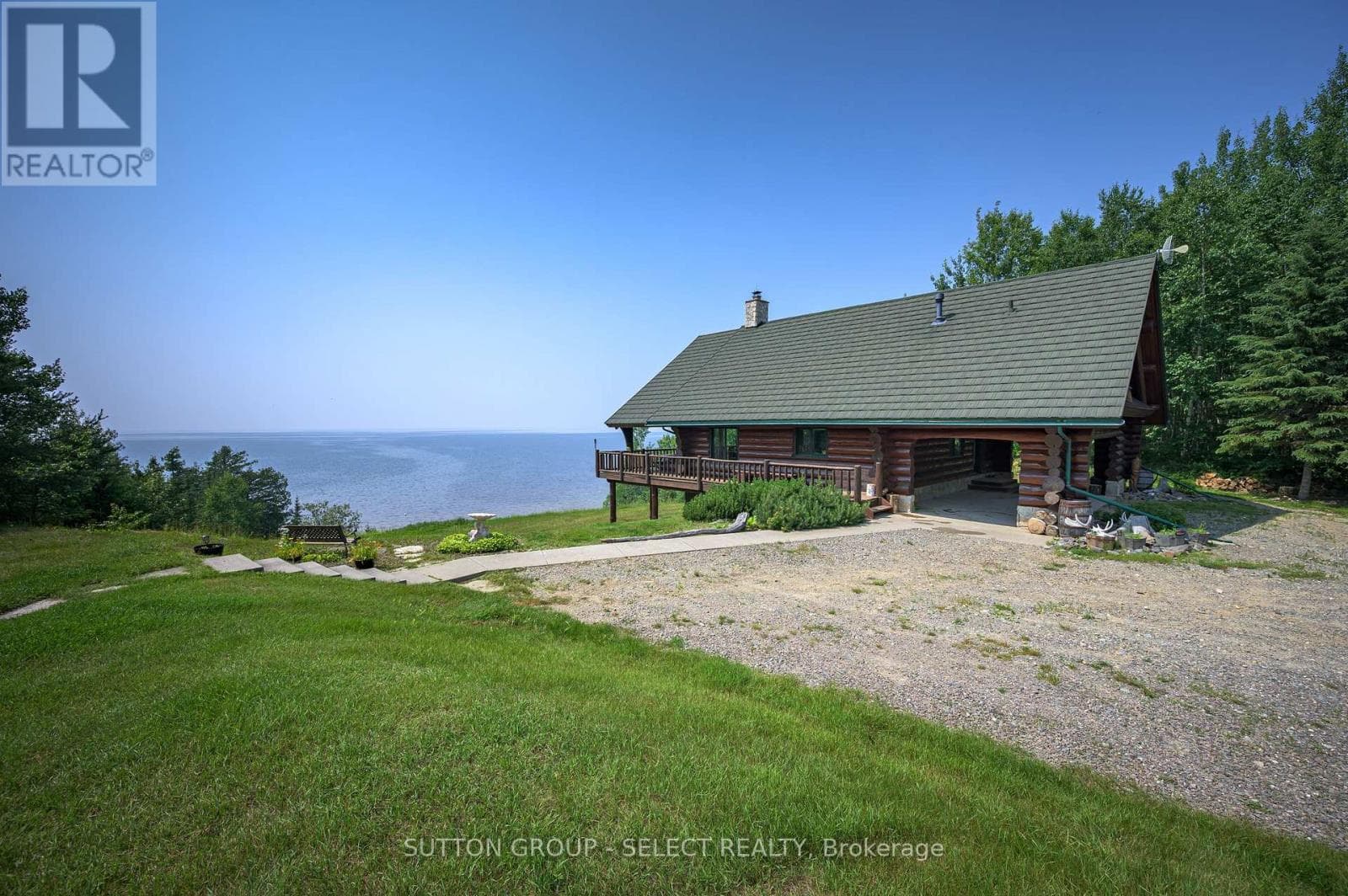 4 bed 3 bath single family at 21 PETER DRIVE — $939,000
