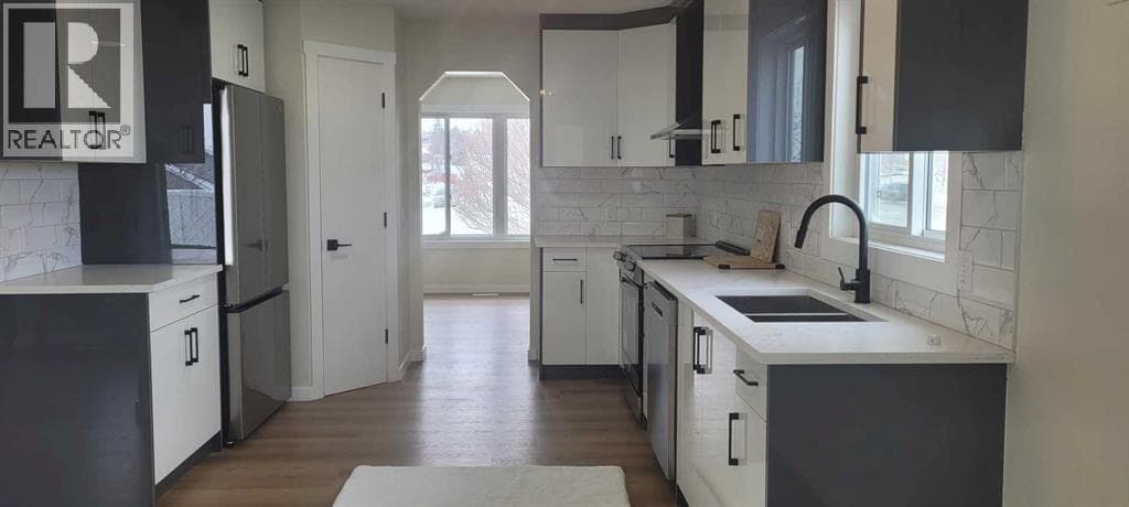 107 Harvest Oak Crescent NE photo 4
