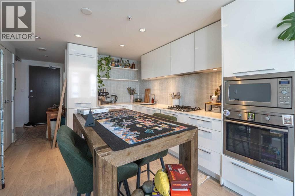 1503, 901 10 Avenue SW photo 5