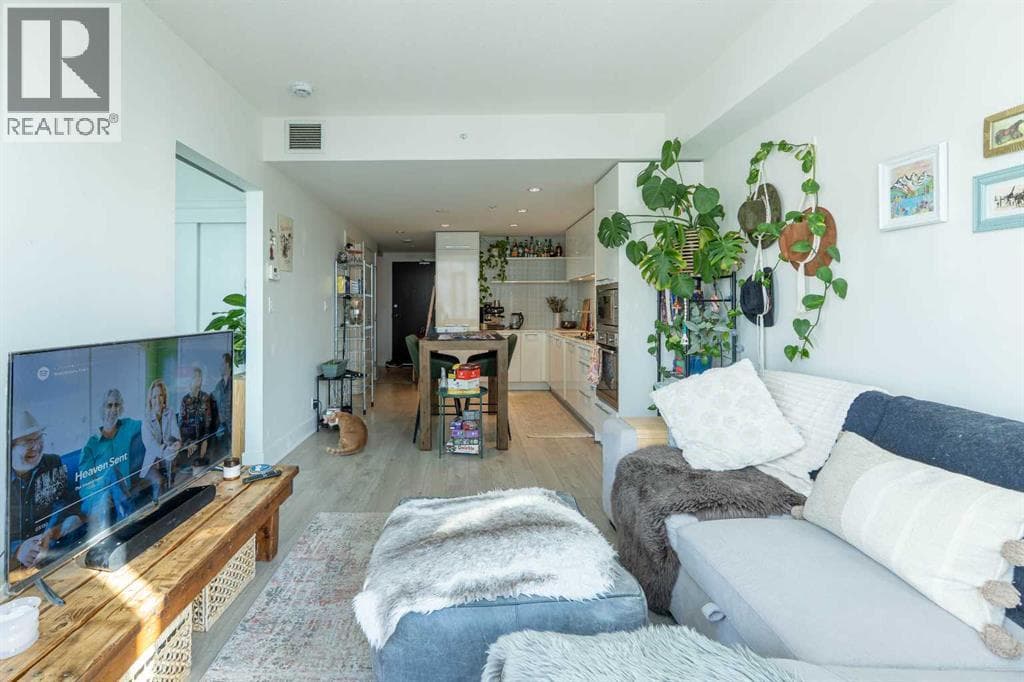 1503, 901 10 Avenue SW photo 4