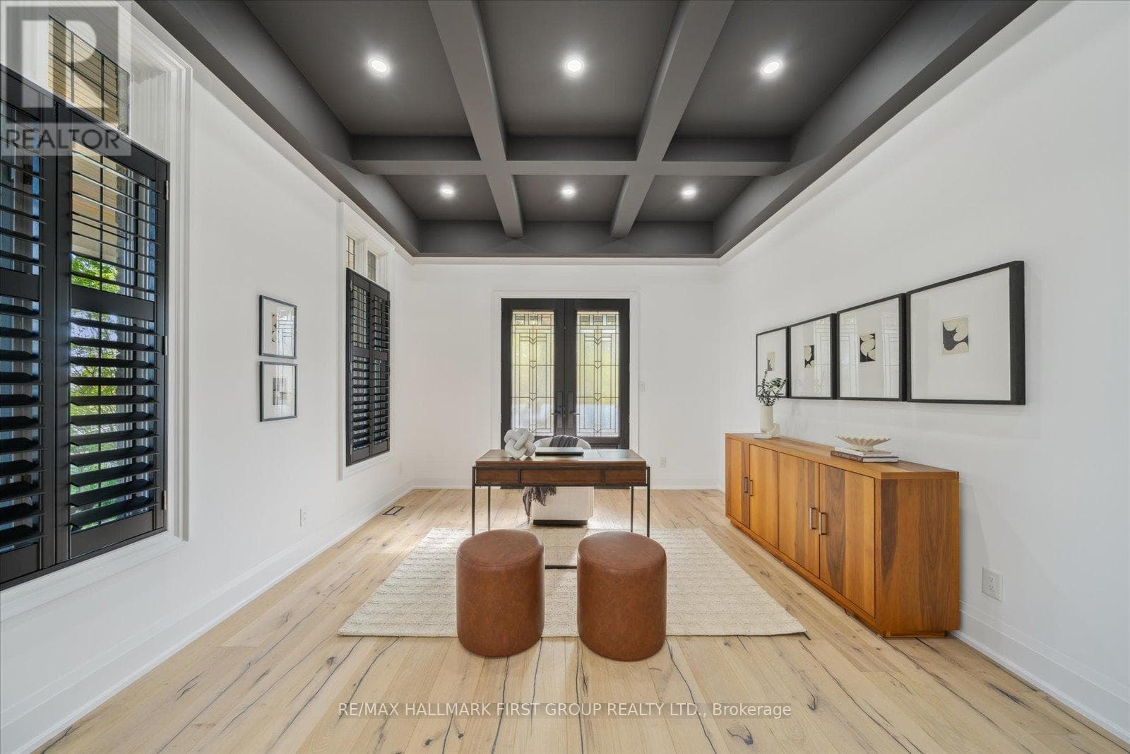 134 FRONT STREET E photo 5