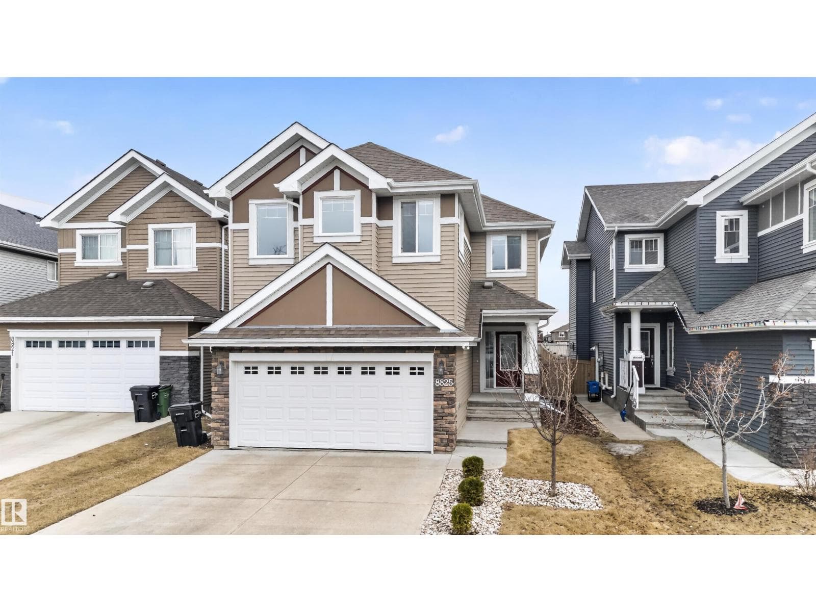 8825 24 AV SW — photo 3