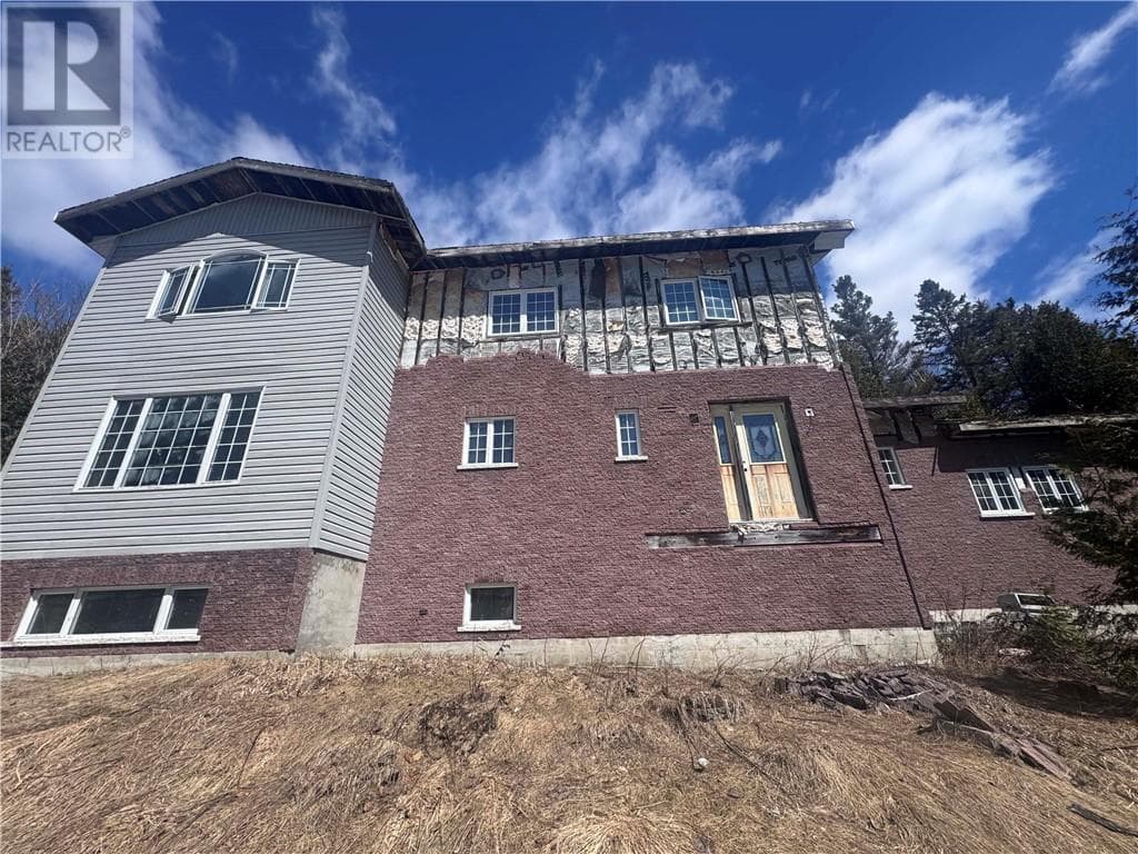 4 bed single family at 16714 HWY 540 — $262,500