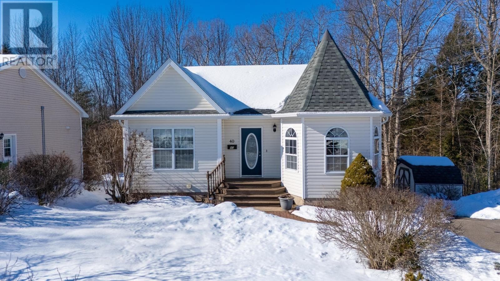 40 Douglas Street photo 2